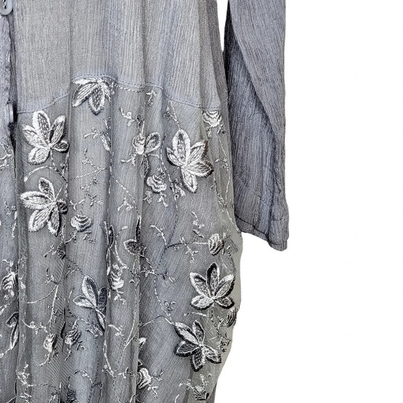 WILLOW AND JAYE Women's Embroidered Floral Mesh Crepe Cardigan Size Large Gray - Picture 16 of 16